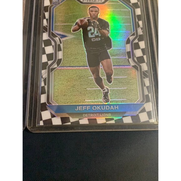 2020 Prizm Jeff Okudah RC Checkerboard Detroit Lions w/ Extras - Picture 3 of 8